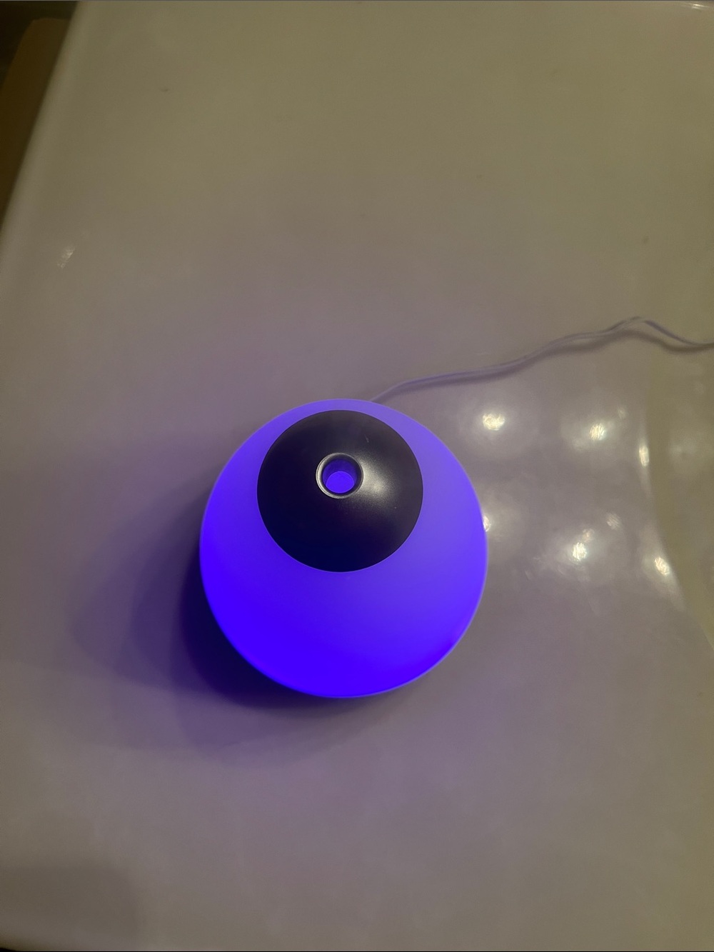 Essential Oil Diffuser in White - Picture 3 of 6